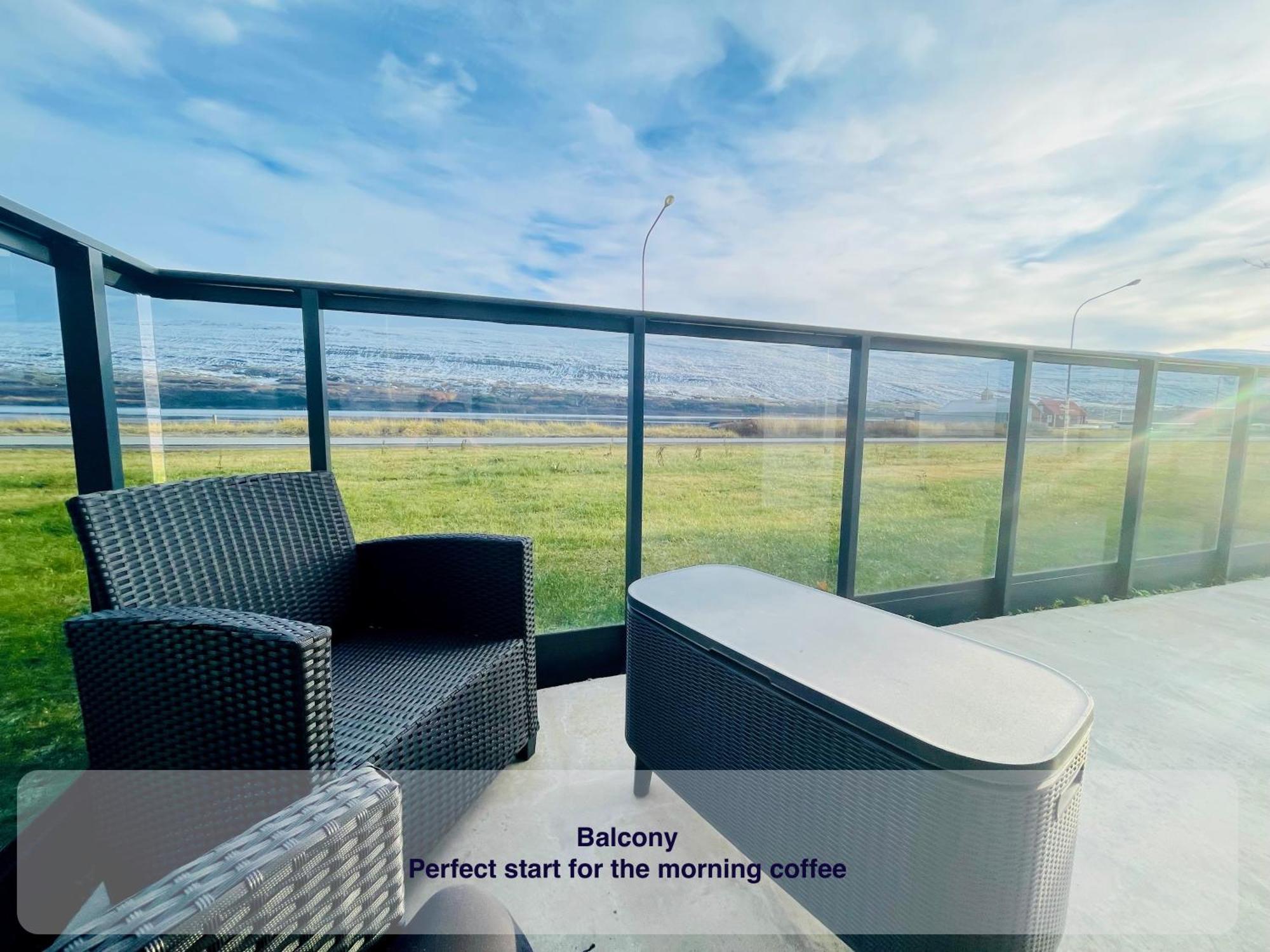 Dream View Apartment Akureyri Bagian luar foto